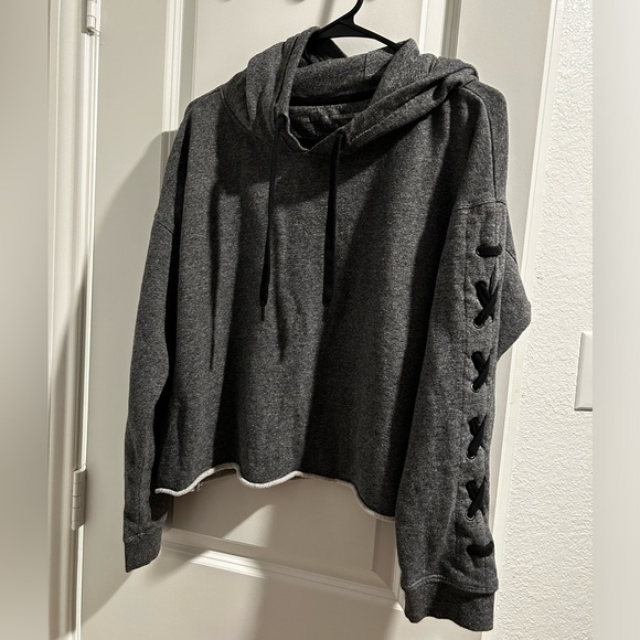 DKNY CROPPED HODDIE - Picture 4 of 6